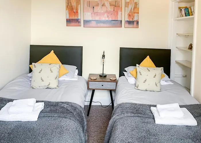 Waverley Lodge - Quaint Victorian Home With Free Parking