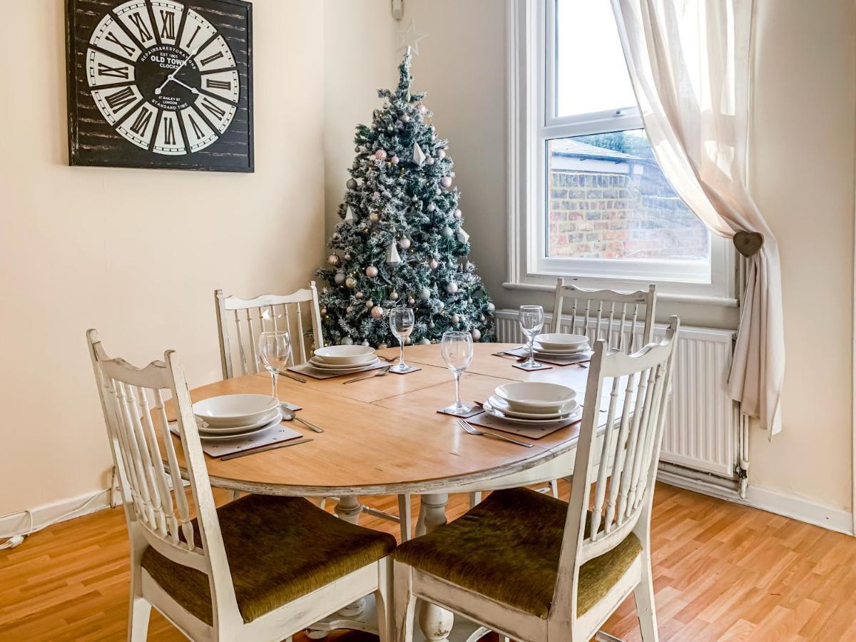 Waverley - Quaint Victorian With Free Parking York